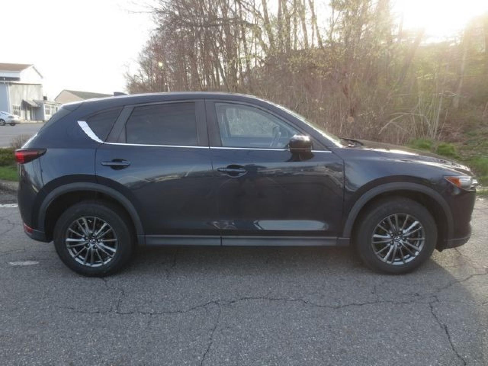 2017 Blue /Tan Mazda CX-5 Touring AWD (JM3KFBCLXH0) with an 2.5L L4 DOHC 16V engine, Automatic transmission, located at 270 US Route 6, Mahopac, NY, 10541, (845) 621-0895, 41.349022, -73.755280 - Photo #10
